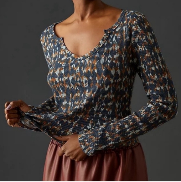 Pilcro Anthropologie Split Neck Notched V Neck Thermal Top Size XS - Picture 2 of 9